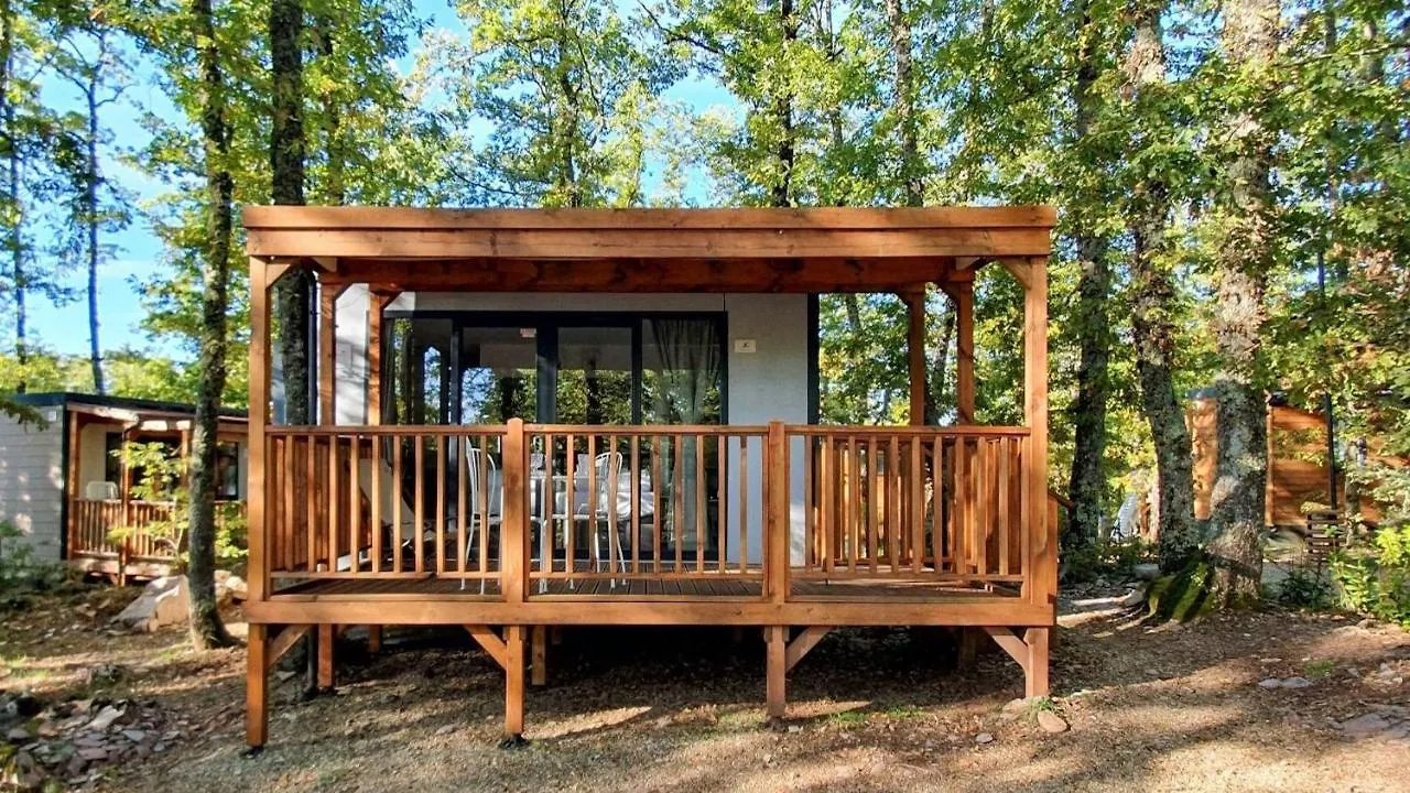 キャンプ場 Orlando In Chianti Glamping Resort カヴリーリア